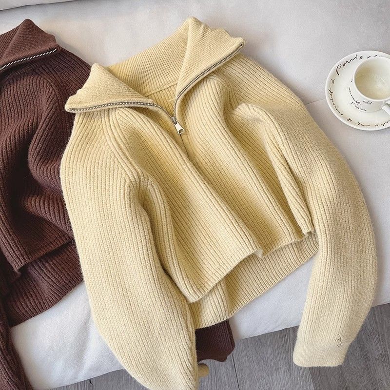 Thickened knitted 2024 autumn and winter new age-reducing design zipper loose and thin lapel lazy sweater top women