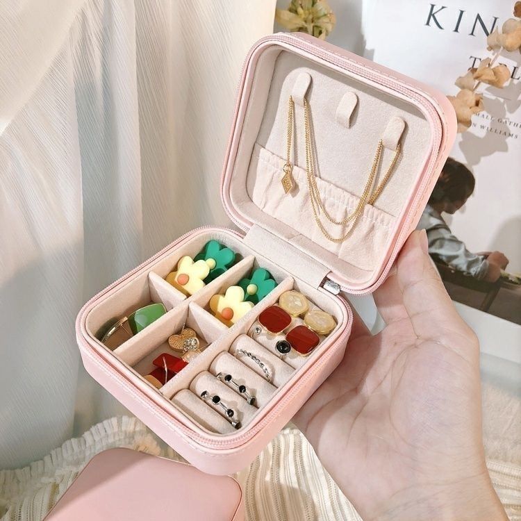Storage box Portable jewelry box Travel accessories Korean version Antioxidant necklace Small ring stud earrings Simple jewelry