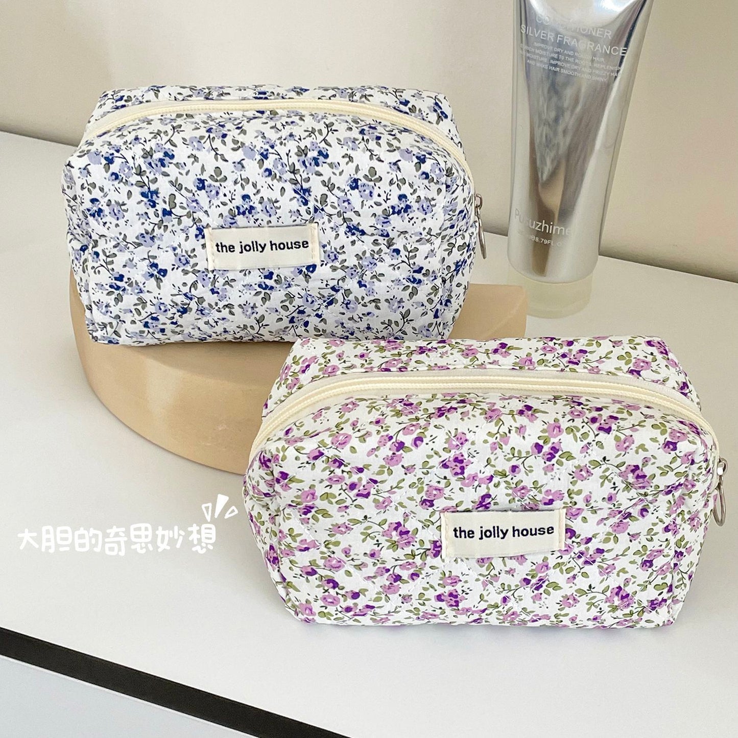 Classic floral cosmetic bag retro niche Harajuku girls high value large capacity travel portable toilet bag