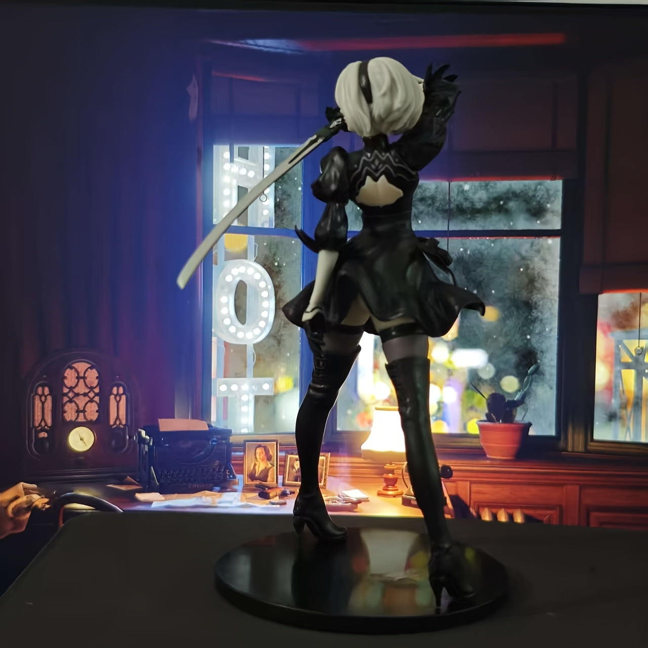 7.09inch Creative Black Mechanical World Warrior Girl Figure, for Home Decoration Display, Halloween Christmas and Birthday Gift