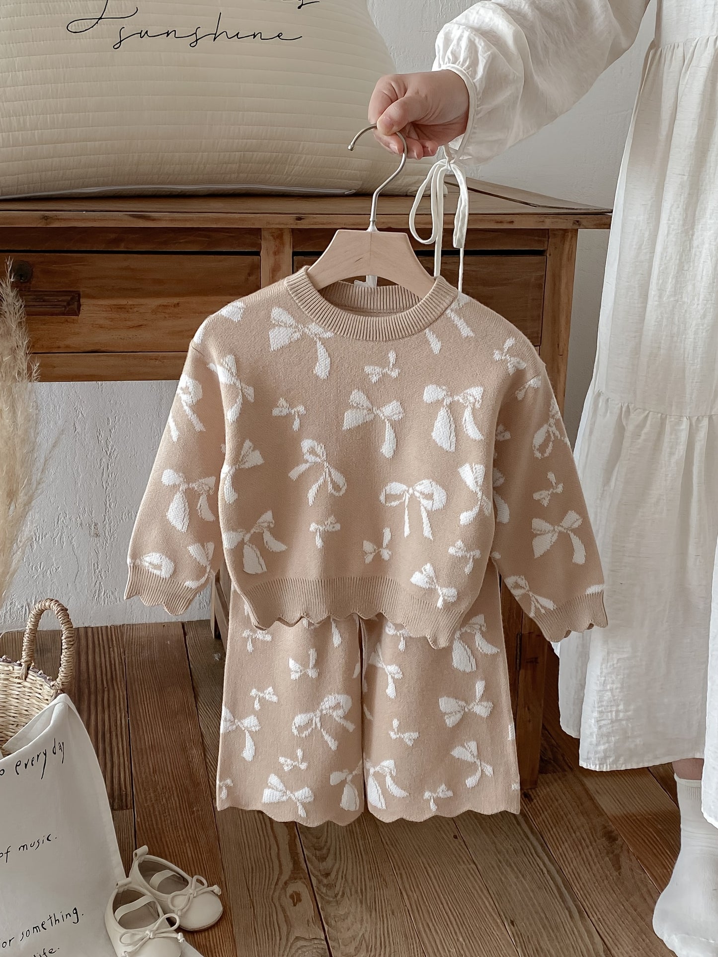 Baby Girl Sweater Set Autumn And Winter Baby Bow All-Over Print Wide-Leg Knit Two-Piece Set, for Outdoor