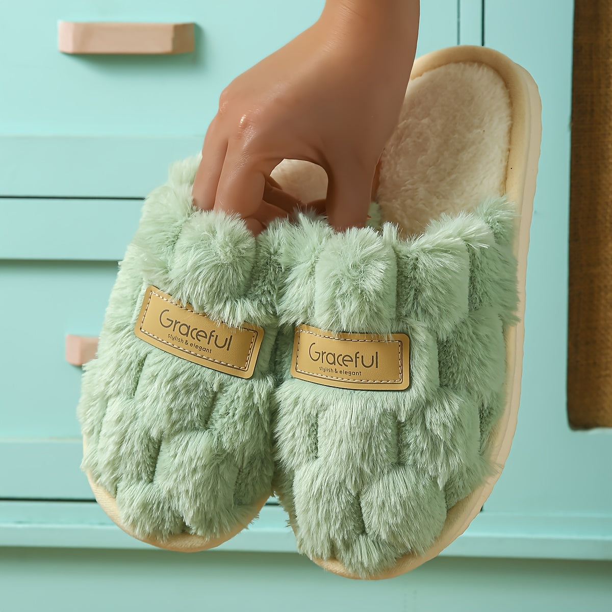 Elegant Women'S Indoor Fluffy Slippers for Winter, Stylish And Easy House Shoes with Plush Warmth., Women Shoes