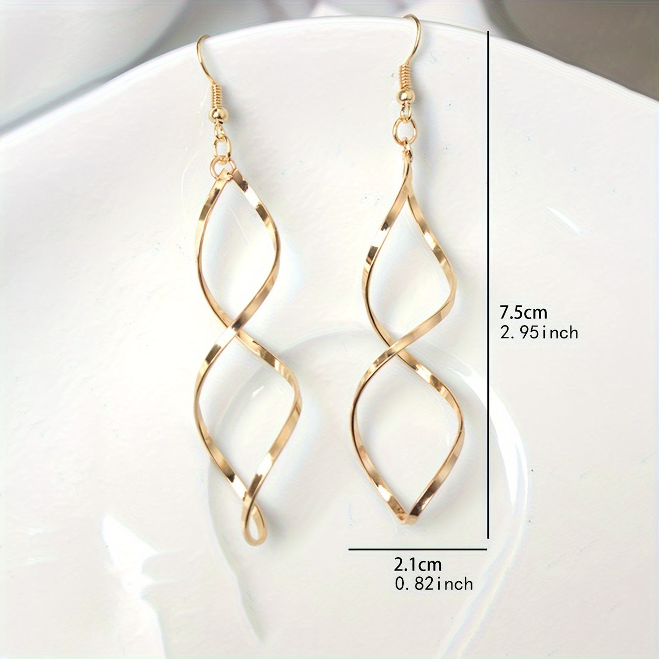 Popular Women'S Earrings, a Pair of Stylish And Unique Spiral Curved Wave Design, Perfect As a New Year Gift
