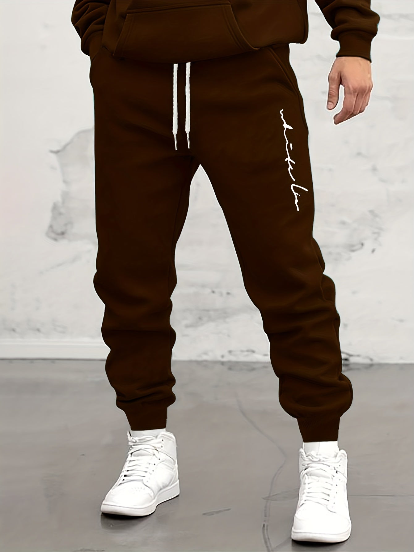 Men's Polyester Drawstring Joggers - Geometric Print, Casual, Slight Stretch, Machine Washable, Perfect for Spring/Autumn