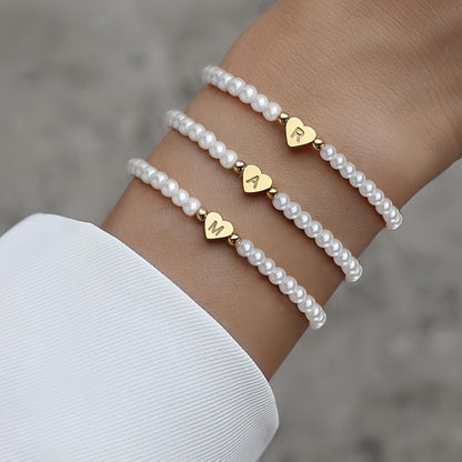 Hot Classic A-Z Heart Lnitial Letter Bracelet Women Temperament Lmitation Imitation Pearl Bead Bracelet for Women Jewelry Gift