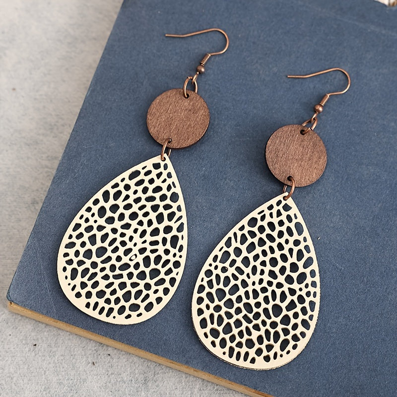 New Stylish And Versatile Vintage Teardrop-Shaped Hollow Leather And Wood Combination Mesh Earrings for Women, Featuring a Bohemian Ethnic Design