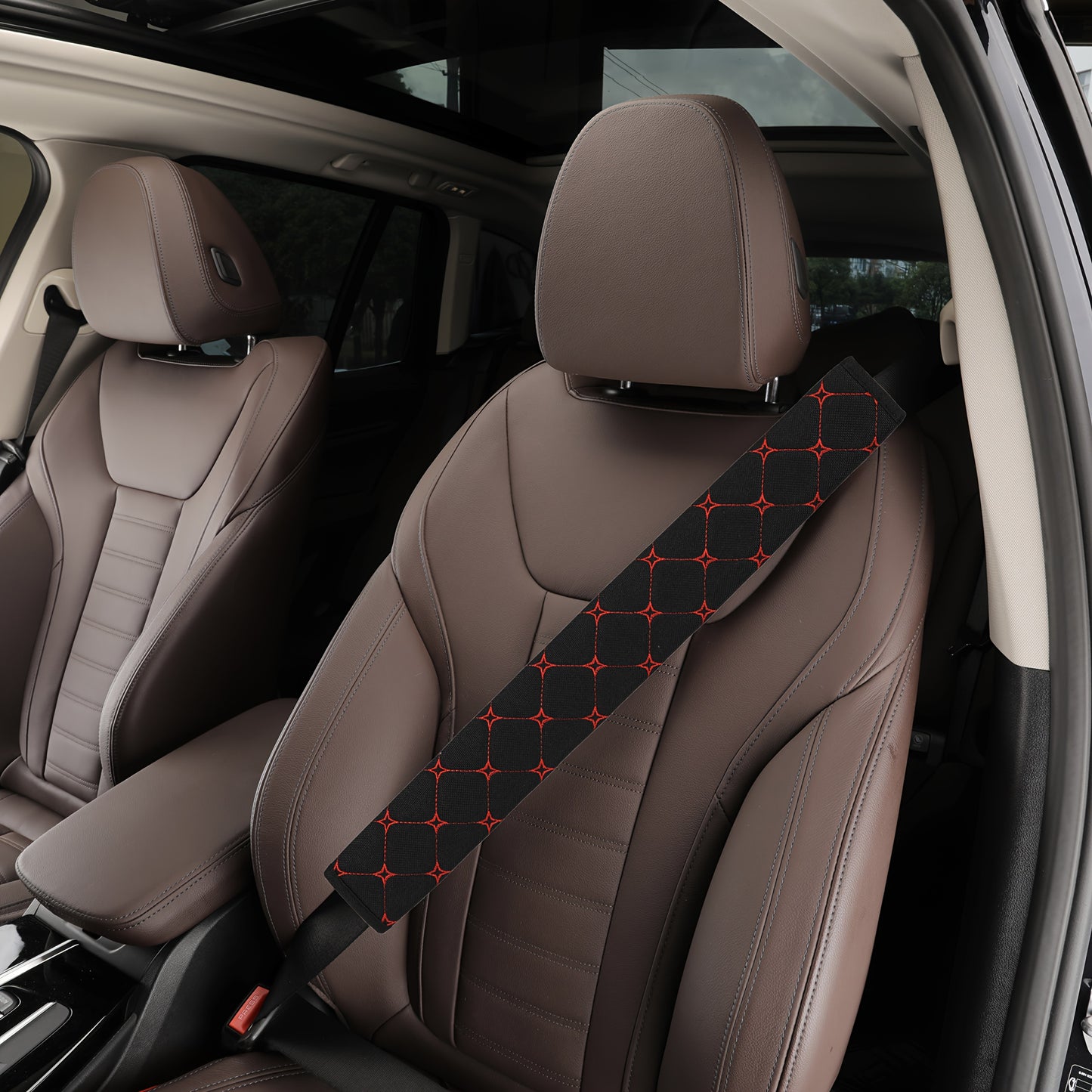Soft Plush Seatbelt Covers from a High-End Trendy Brand, Cute And Extended for Shoulder, Suitable for Large Trucks And Car Seatbelts to Prevent Chafing
