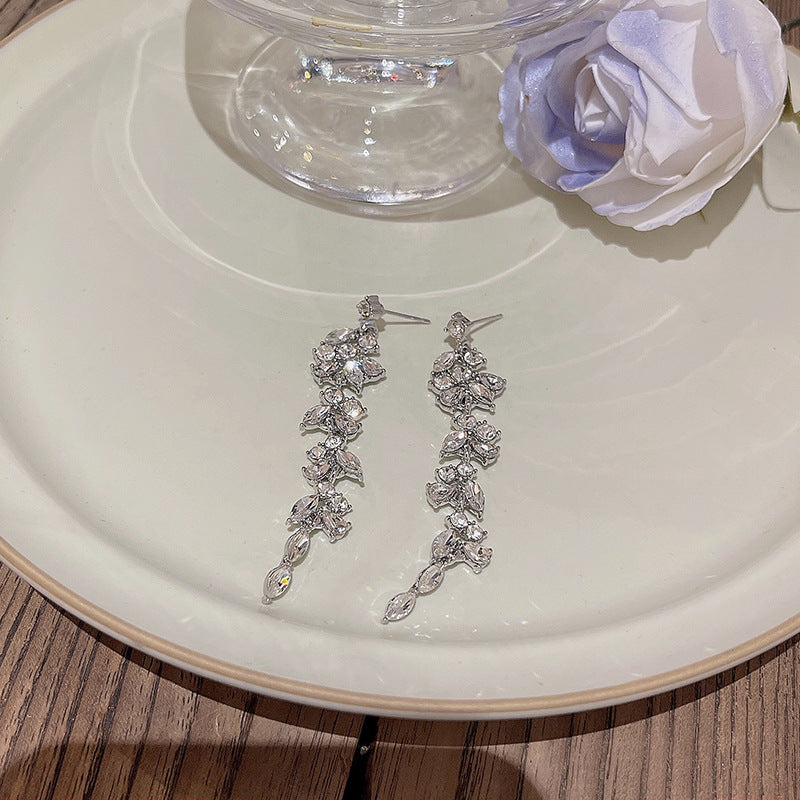 Stylish Luxury Rhinestone Long Tassel Earrings with Sparkling Gems