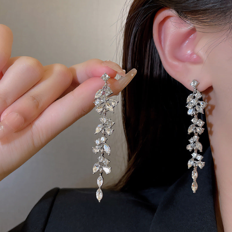 Stylish Luxury Rhinestone Long Tassel Earrings with Sparkling Gems