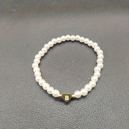 Hot Classic A-Z Heart Lnitial Letter Bracelet Women Temperament Lmitation Imitation Pearl Bead Bracelet for Women Jewelry Gift