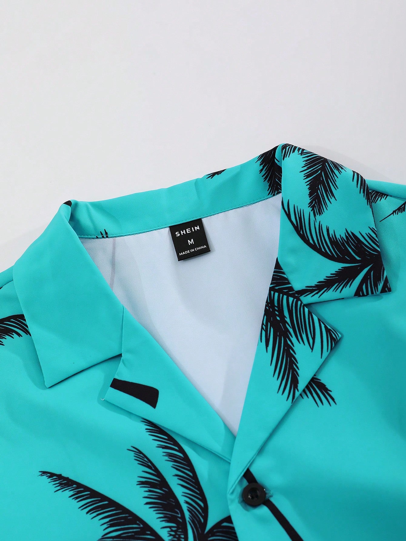 Manfinity RSRT Men's Tropical Plant Printed Short Sleeve Summer Shirt (Random Cutting)