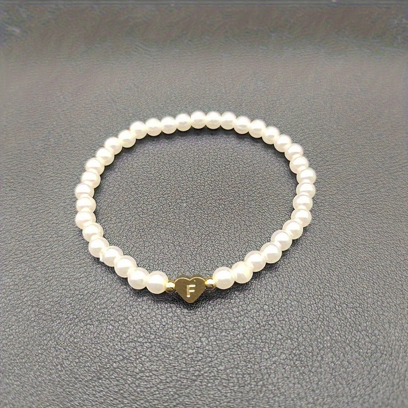Hot Classic A-Z Heart Lnitial Letter Bracelet Women Temperament Lmitation Imitation Pearl Bead Bracelet for Women Jewelry Gift