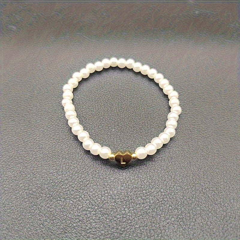 Hot Classic A-Z Heart Lnitial Letter Bracelet Women Temperament Lmitation Imitation Pearl Bead Bracelet for Women Jewelry Gift