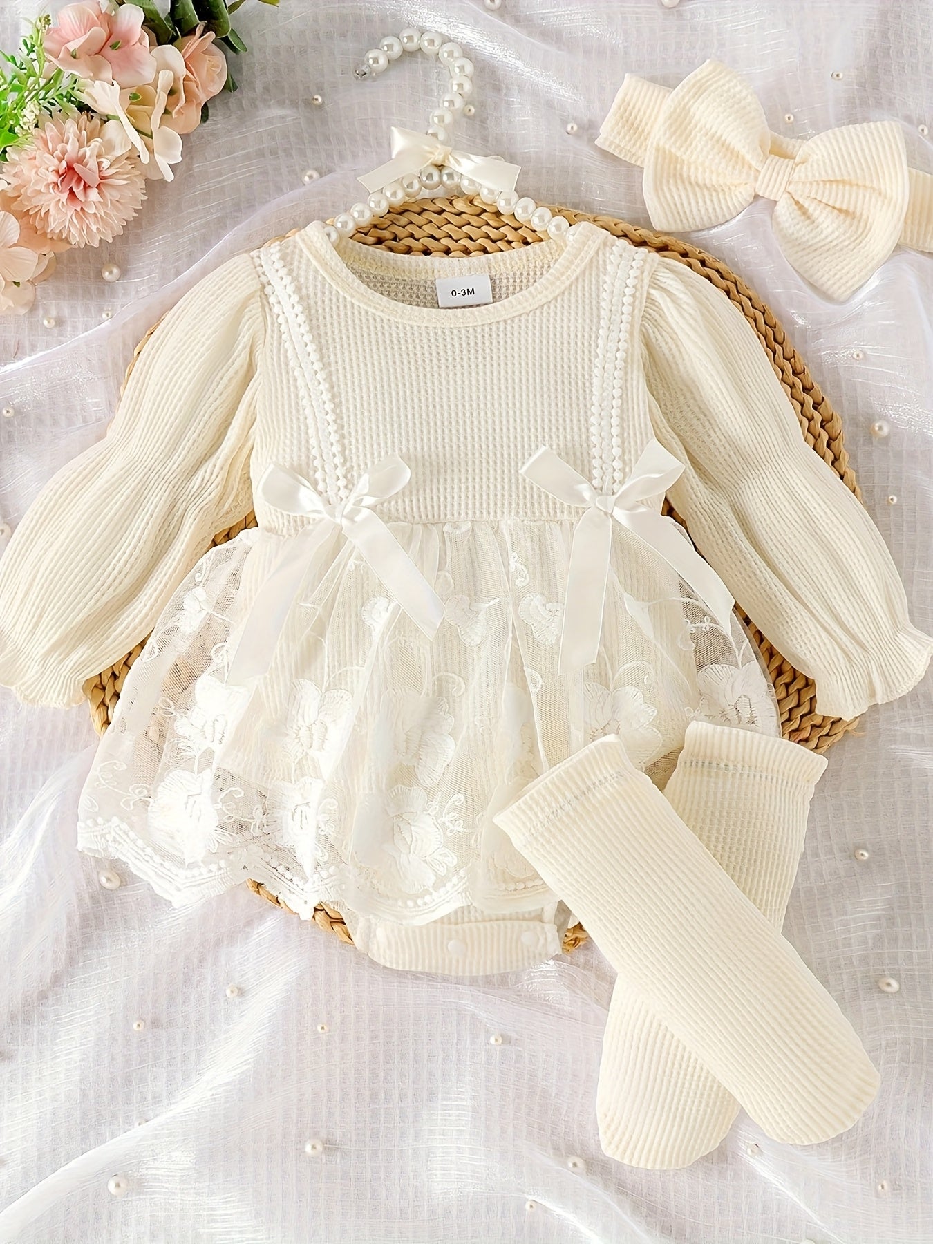 Autumn And Winter Baby Waffle Lantern Sleeve Mesh Romper with Socks And Headband, for Outdoor
