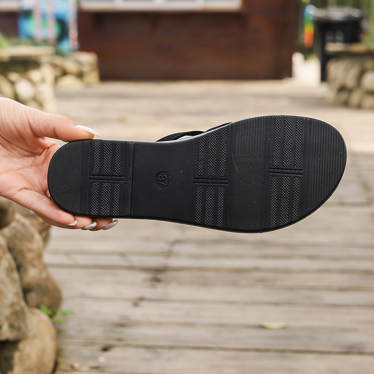 Spring/Summer Women's Slip-On Slippers with Toe Strap Fashion Beach Shoes, Women Shoes
