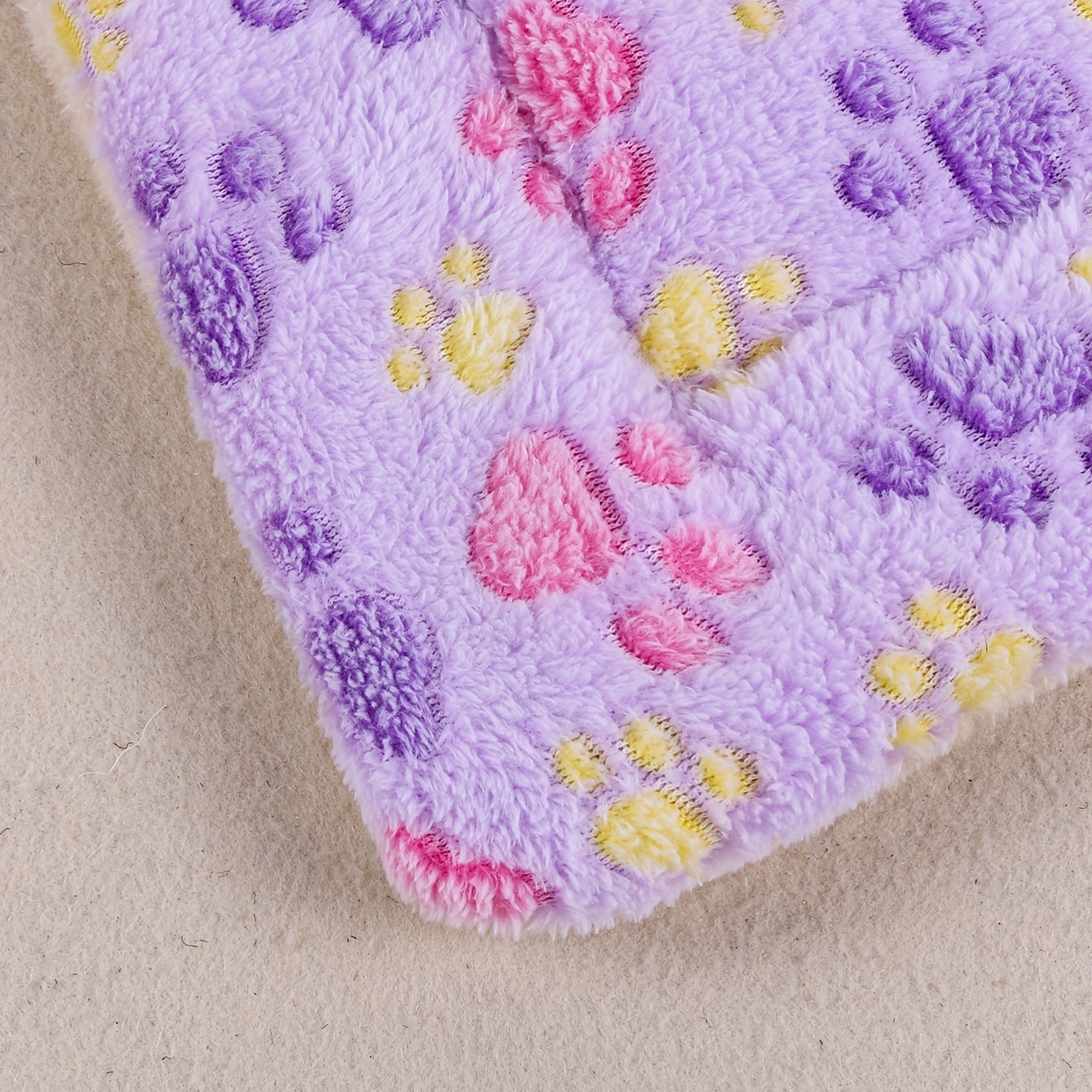 Dog Claw Love Printing Pattern Pet Nest Mat Four Seasons Universal Cat and Dog Floor Mat Comfortable and Pet Blanket 1pc