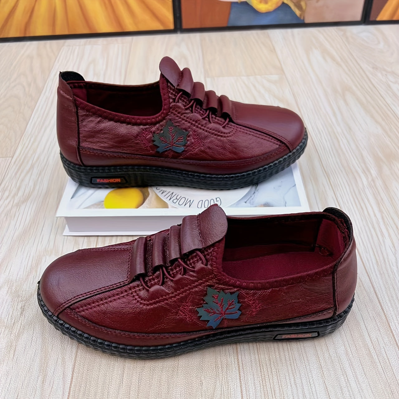 Spring/Autumn New Style Comfortable Women's Shoes with Soft Anti-Slip Soles, Mom Shoes, Flat Fashion Shoes for Middle-Aged and Elderly Women, Women Shoes, Sneakers