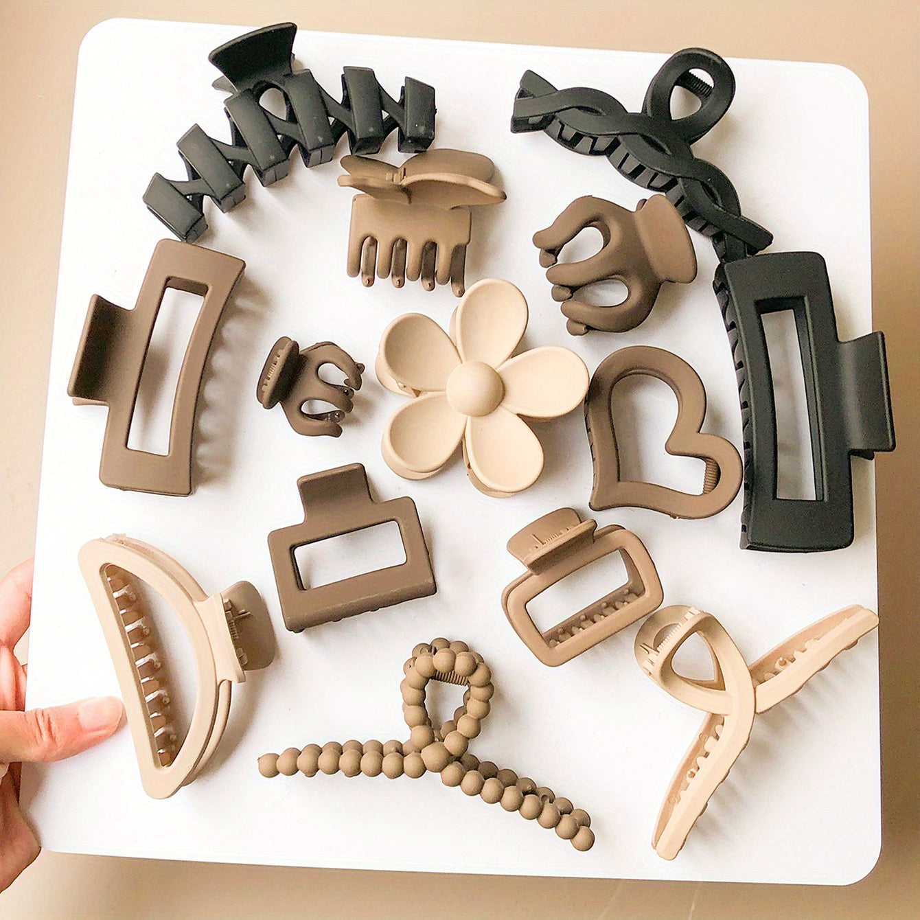 A Set of 10/11 Versatile Hair Styling Claw Clips, Suitable for Daily Outfits, Parties, Beach Trips, or as a Beautiful Gift for and Best Friends