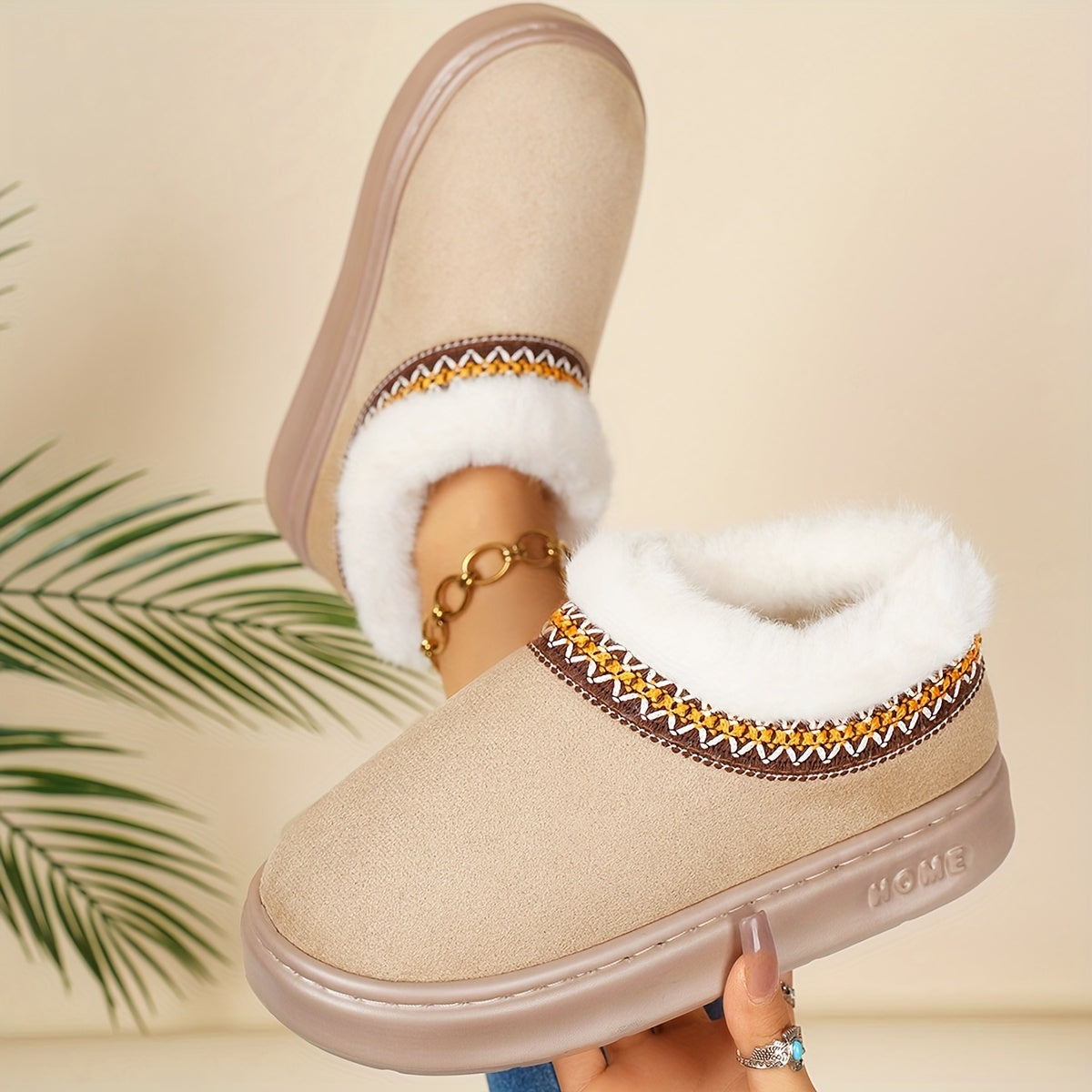 Winter Warm Short Boot Shoes, Simple and Elegant. New Winter Plush Slippers, Made with Soft and Skin-friendly Materials. Ethnic-style Versatile Shoes, Women Shoes