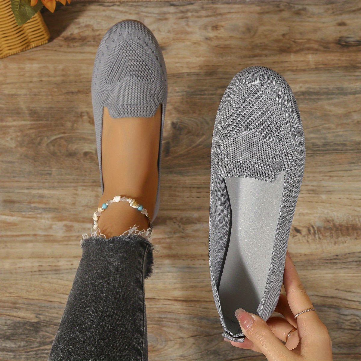 [Plus Size Flat Shoes] Plus Size Women's Flat Wide-Toe Shoes | Casual Round Toe Slip-on with Fabric Upper and Soft Sole, Suitable for Spring