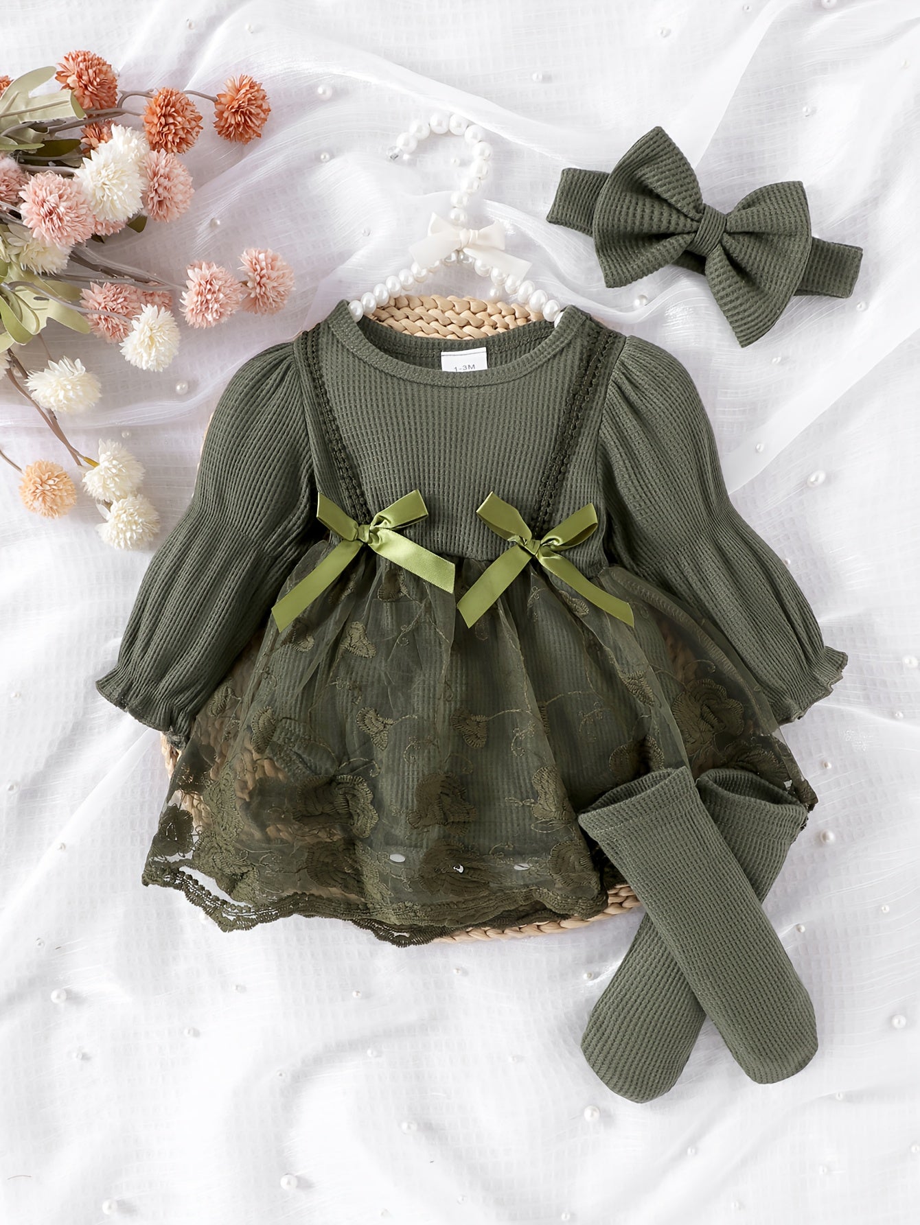 Autumn And Winter Baby Waffle Lantern Sleeve Mesh Romper with Socks And Headband, for Outdoor