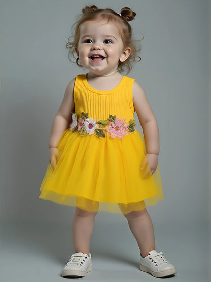 Summer Style Infant and Toddler Girl's Round Neck Waist Flower Decoration Vest Casual Dress,  Development