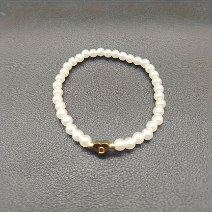 Hot Classic A-Z Heart Lnitial Letter Bracelet Women Temperament Lmitation Imitation Pearl Bead Bracelet for Women Jewelry Gift