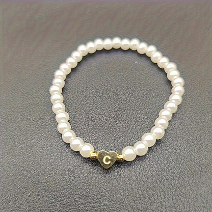 Hot Classic A-Z Heart Lnitial Letter Bracelet Women Temperament Lmitation Imitation Pearl Bead Bracelet for Women Jewelry Gift