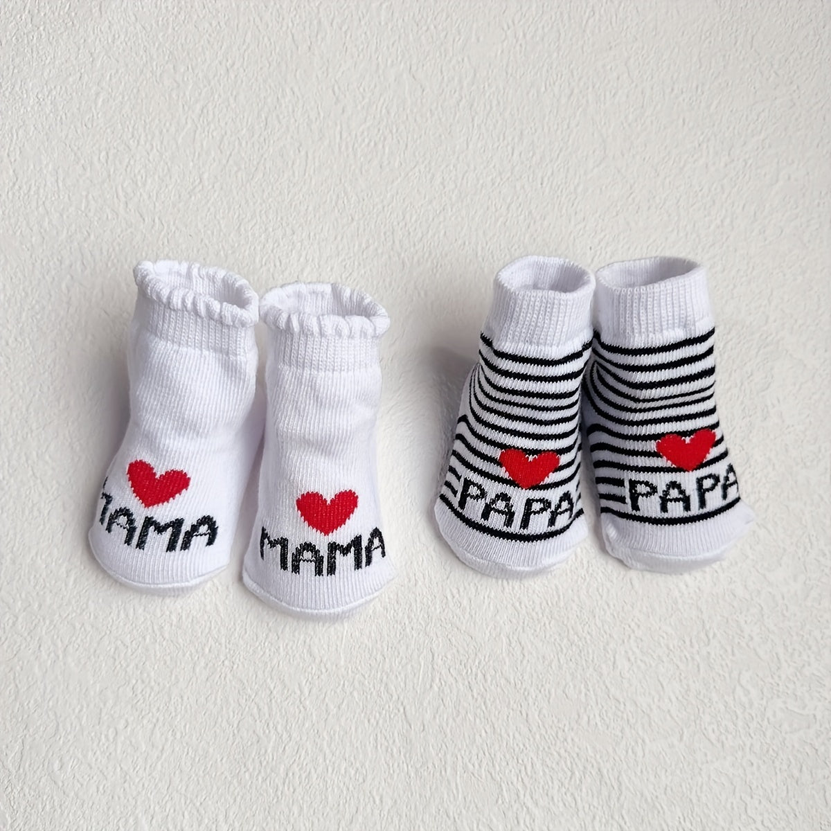 [Two Pairs Dad and Mom Socks] Two Pairs of Youngsters Love Dad and Mom Socks