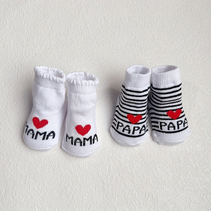 [Two Pairs Dad and Mom Socks] Two Pairs of Youngsters Love Dad and Mom Socks