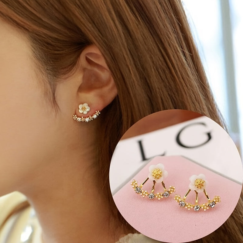 [Korean Fashion Earrings] Daisy Brand Korean Fashion Earrings - Dangling Ear Studs, Brand New