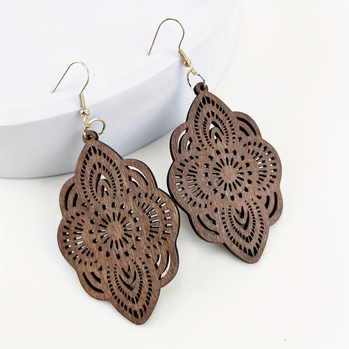1 Pair Wood Lace Earrings with Delicate Wood Beads - Vintage Elegant Everyday Suitable for Daily Wear & Special Occasions, Year-Round Neutral Wood Grain