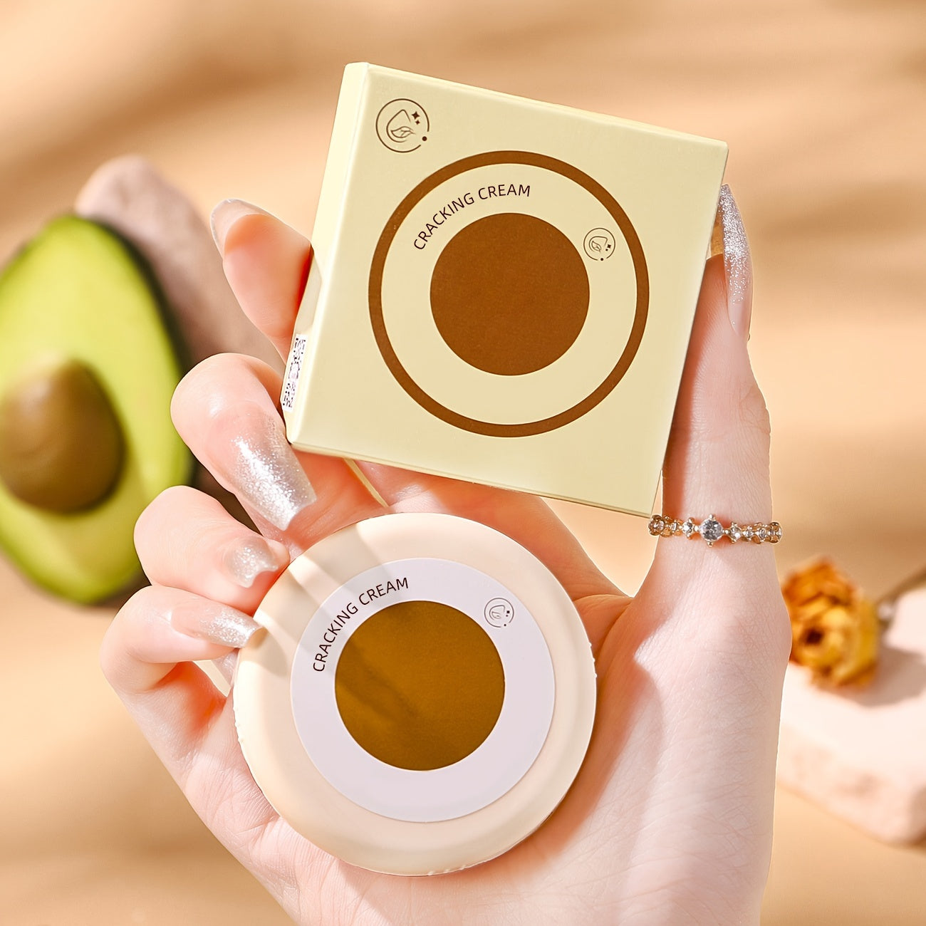 A Foot Moisturizer Suitable for Cracked Heels And Feet, Preventing Fissures And Leaving The Surface Smooth And Soft, Providing Deep Hydration for Foot Care, Containing Plant Squalane