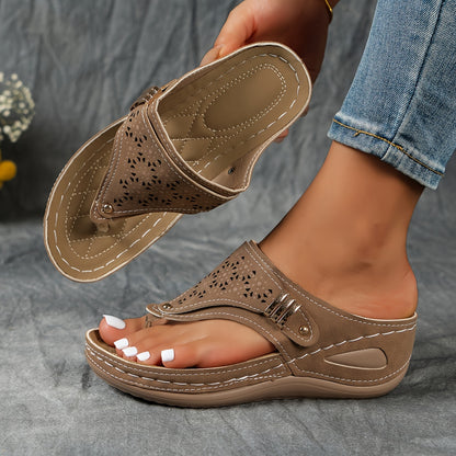 Women'S Stylish Wedge Flip-Flops - Comfortable Arch Support, Breathable Outdoor Sandals - Trendy, Versatile, Soft Sole, Easy for Everyday Wear.