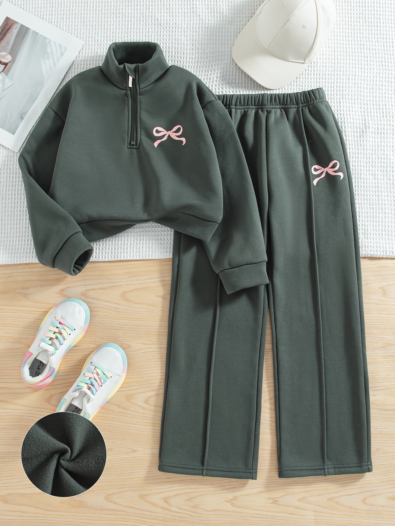 Girls' Daily Casual Outing Fashion Printed Bow Pattern Drop Shoulder Stand Collar Long Sleeve Sweatshirt and Long Pants 2pcs Set, Large Sweatshirt and Long Pants Set for Girls, Autumn/Winter, Perfect for Outdoor
