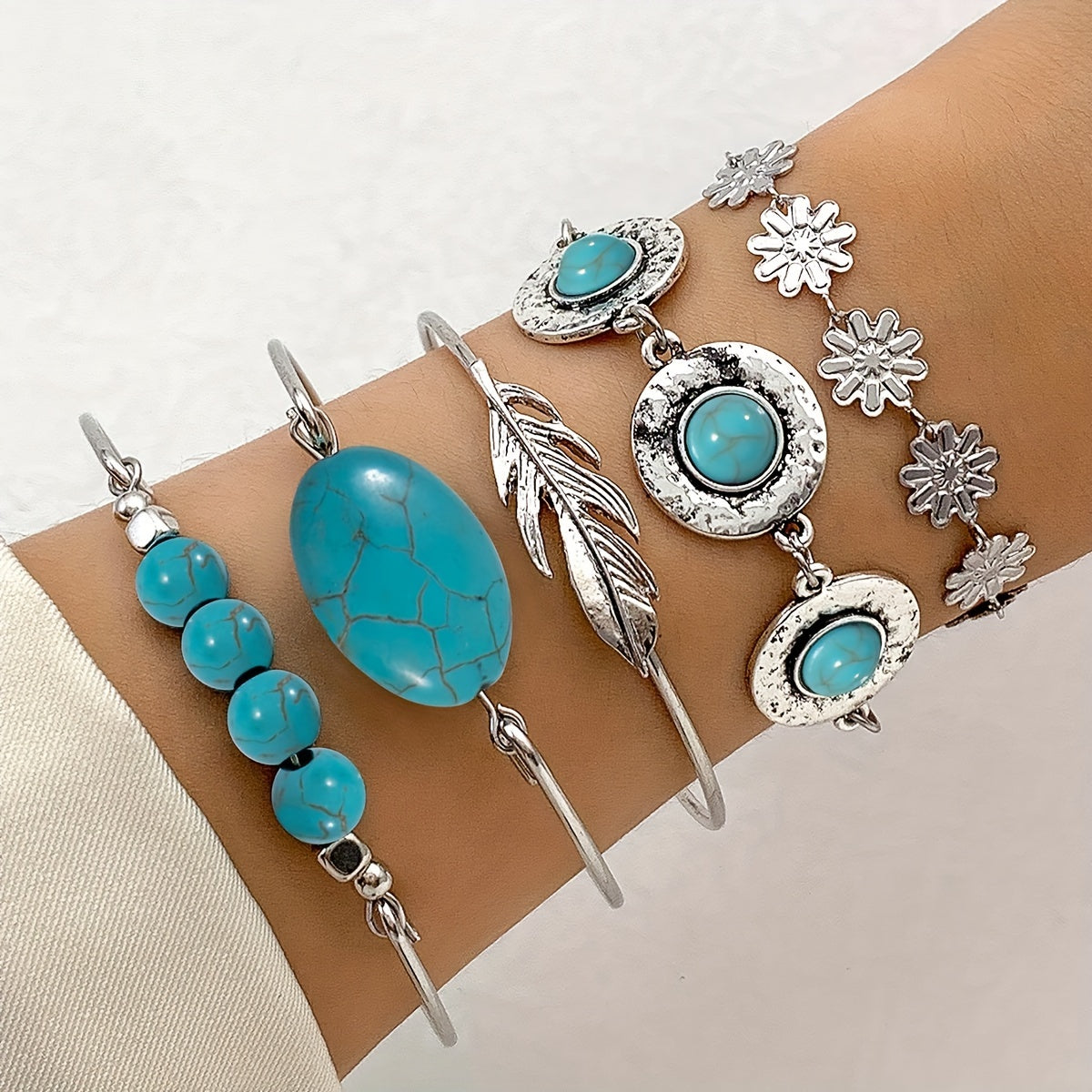 Fashionable Vintage Green Artificial Turquoise Inlaid Jewelry Set, a Unique And Versatile Ethnic Style Five-Piece Bracelet And Bangle Set for Women Featuring Flowers And Feathers