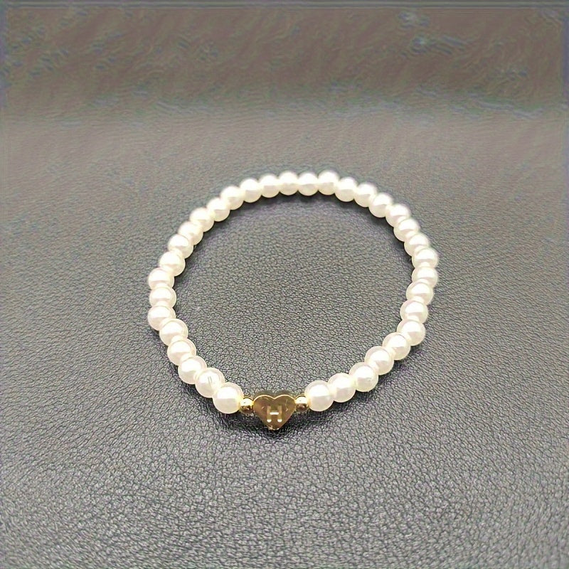 Hot Classic A-Z Heart Lnitial Letter Bracelet Women Temperament Lmitation Imitation Pearl Bead Bracelet for Women Jewelry Gift