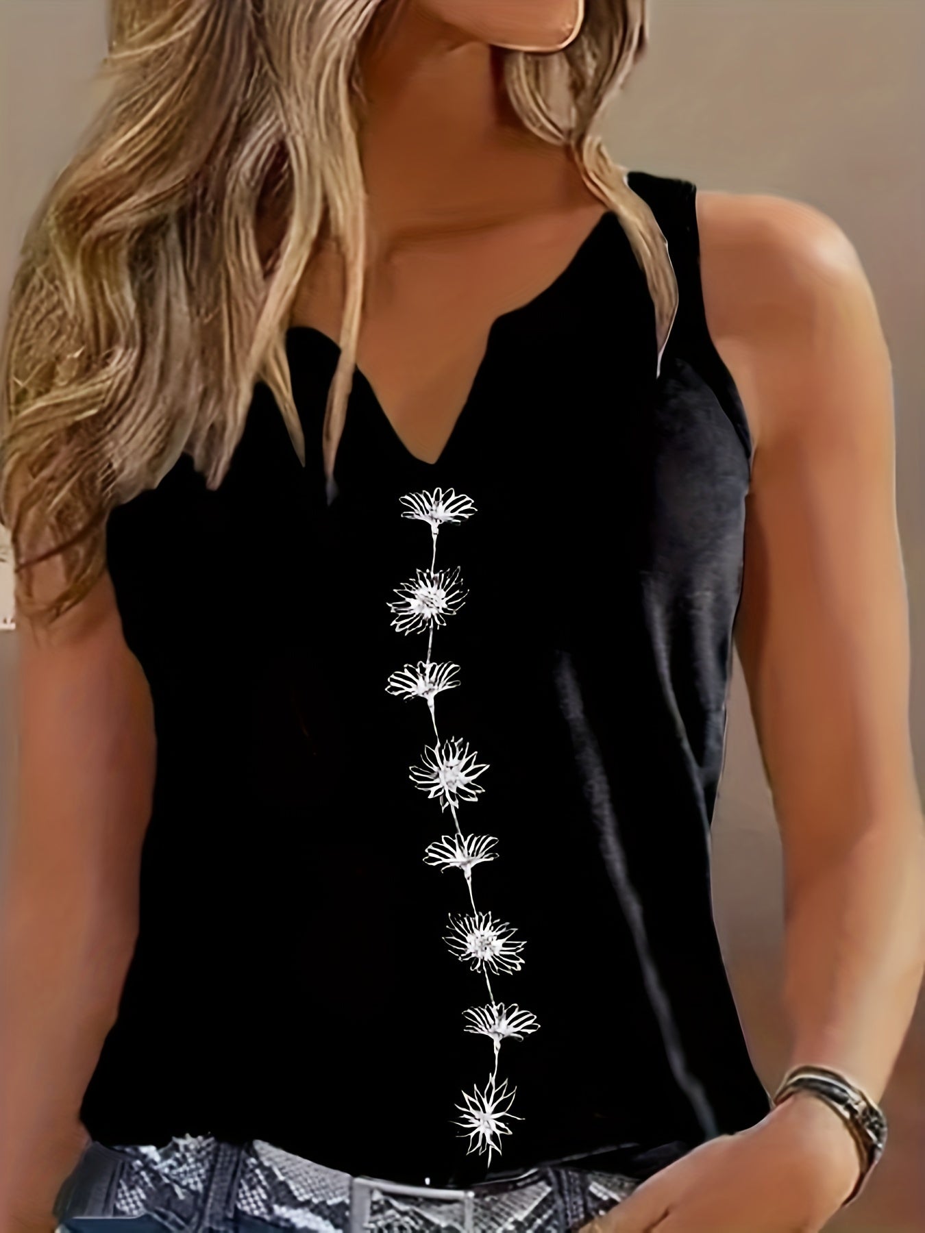 Casual Regular Fit Floral Cutout Tank Top