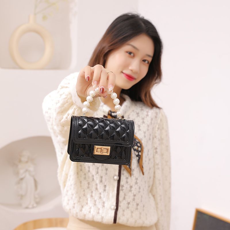 Chanel style new children's diamond chain single shoulder fashion messenger women's bag jelly pearl trend versatile small square bag