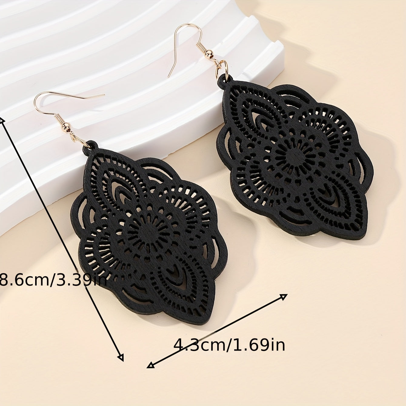 1 Pair Wood Lace Earrings with Delicate Wood Beads - Vintage Elegant Everyday Suitable for Daily Wear & Special Occasions, Year-Round Neutral Wood Grain