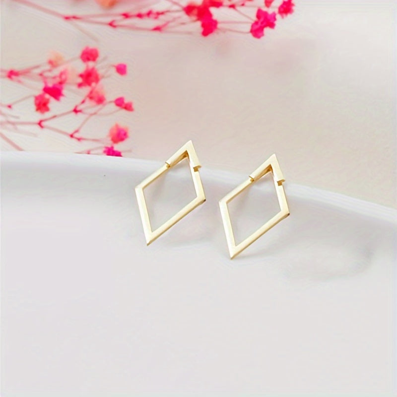 Hollow Women's Earrings, Uniquely Shaped, A Pair of Hollow Metal Pieces Front and Back