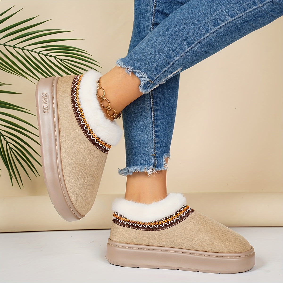 Winter Warm Short Boot Shoes, Simple and Elegant. New Winter Plush Slippers, Made with Soft and Skin-friendly Materials. Ethnic-style Versatile Shoes, Women Shoes