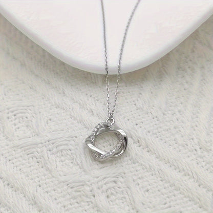 Women'S Stylish Pendant Necklace Featuring a Easy And Elegant Design with Faux Zinc Alloy Pendant, Perfect for Vacations And Everyday Wear