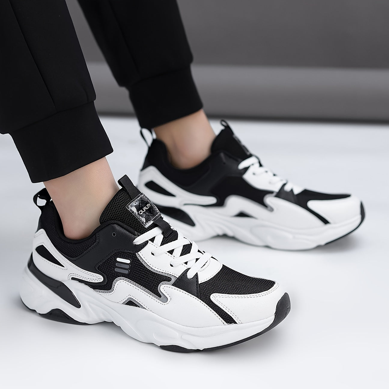New Men's Casual Shoes, Breathable Trendy Design, Thick-Soled Sneakers with Laces, Lightweight, Versatile, Fashionable, Suitable for Outdoor, Casual, Daily Wear, Running, Sports, and Everyday Comfort
