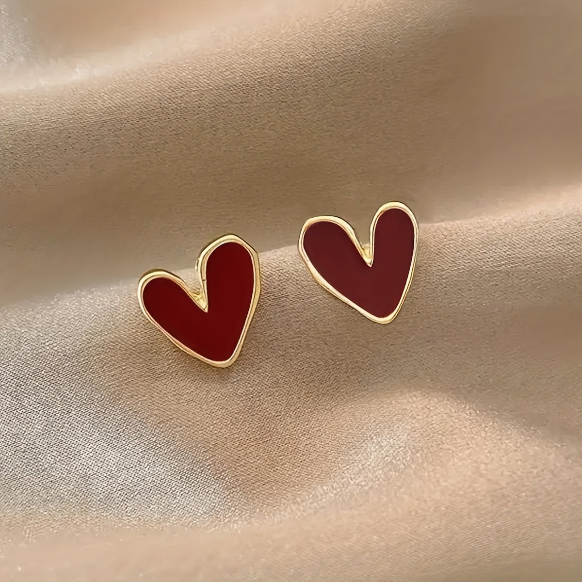 [Elegant Design] 1 Pair Elegant Red Heart Stud Earrings | Zinc Alloy | for Women | Chic and Simple Design | Casual Attire or Gifting