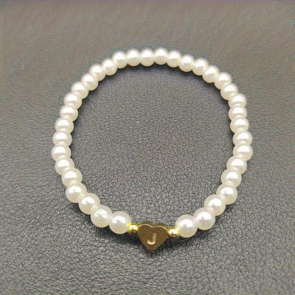 Hot Classic A-Z Heart Lnitial Letter Bracelet Women Temperament Lmitation Imitation Pearl Bead Bracelet for Women Jewelry Gift