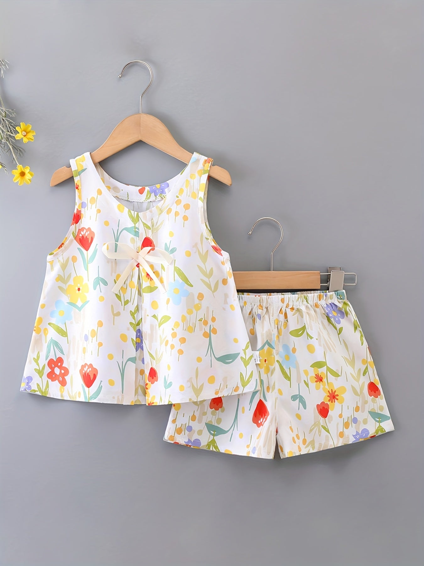 2pcs Set for Girls, Loose and Comfortable Fit, Thin Style, Fashionable and Casual Summer Rayon Tank Top Set for Small to Medium-sized Children, Perfect for Outdoor
