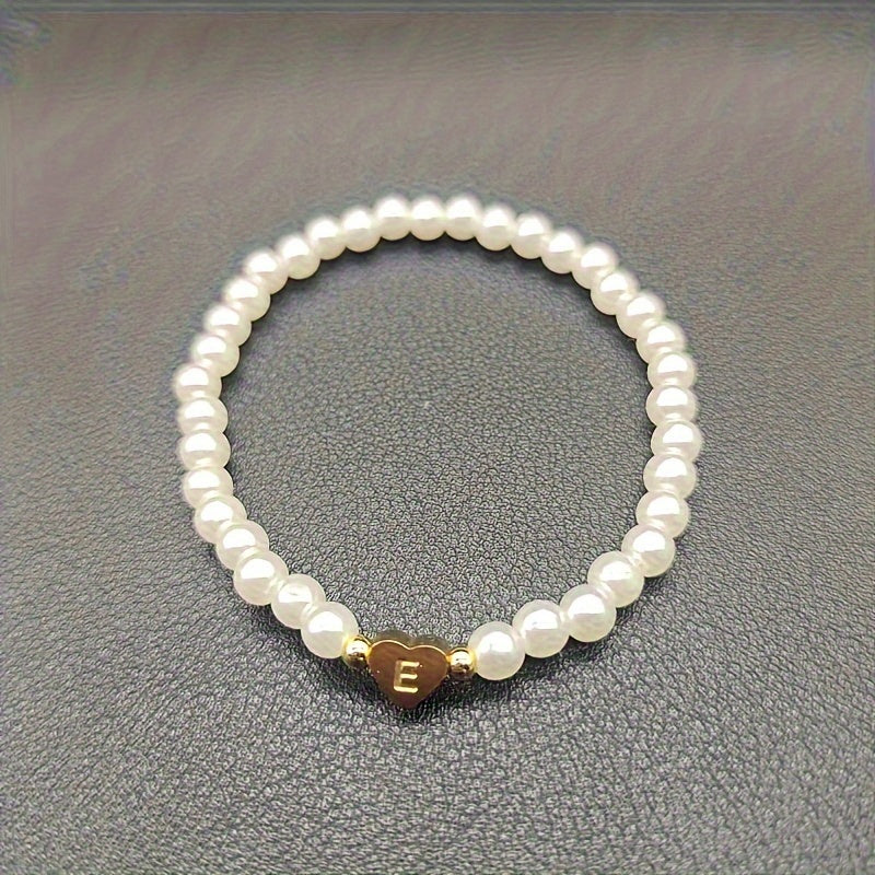 Hot Classic A-Z Heart Lnitial Letter Bracelet Women Temperament Lmitation Imitation Pearl Bead Bracelet for Women Jewelry Gift