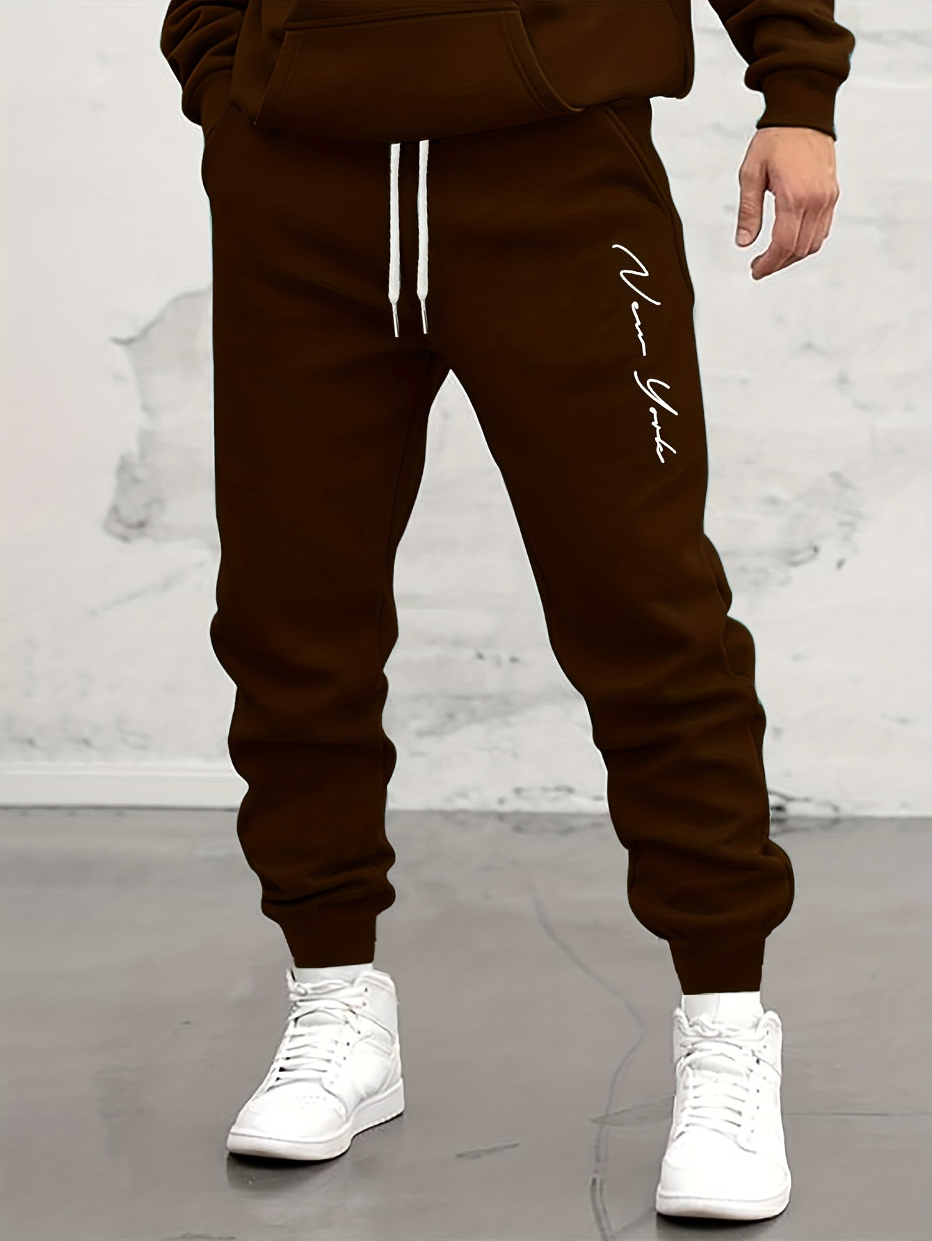 Men's Polyester Drawstring Joggers - Geometric Print, Casual, Slight Stretch, Machine Washable, Perfect for Spring/Autumn