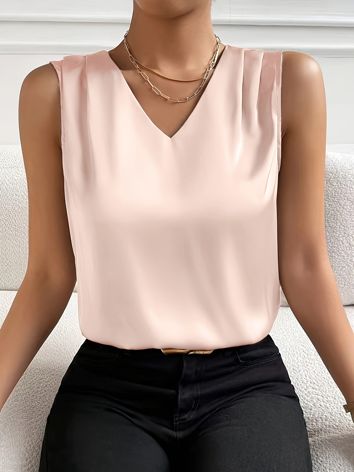 Women's Elegant Sleeveless V-Neck Summer Party Dress - Solid Color Backless Blouse for Chinese New Year's Eve, Weddings & Special Occasions - Machine Washable V-Neck Top (No Jacket/Separate Blouse Needed) - Easy Care & Versatile Style